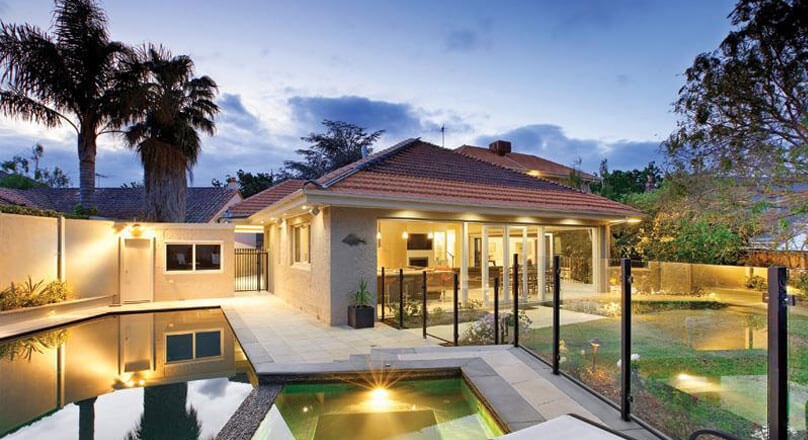 Elegantly cottage in sunny California